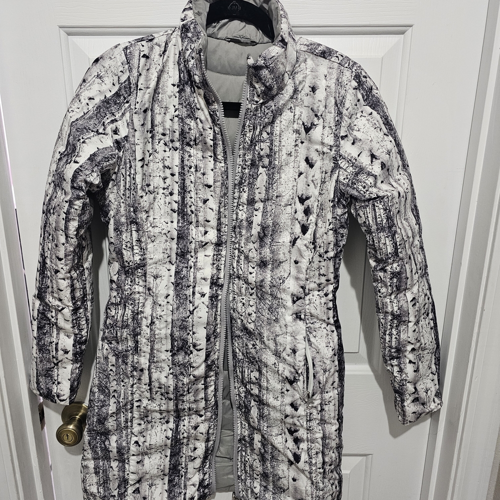 The North Face Women's Ski Jacket - Black and White